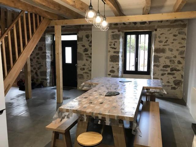 Gite Pour Famille Saint-Clément Esterno foto