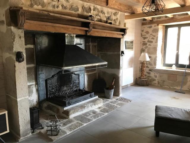 Gite Pour Famille Saint-Clément Esterno foto